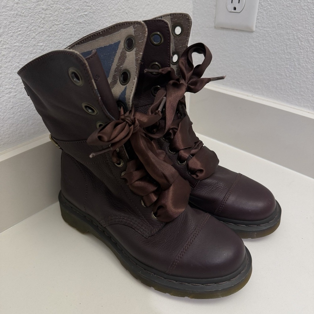 Dr Martens Aimilita Triumph Union British Flag Leather Fold Boots US 8 RARE EUC